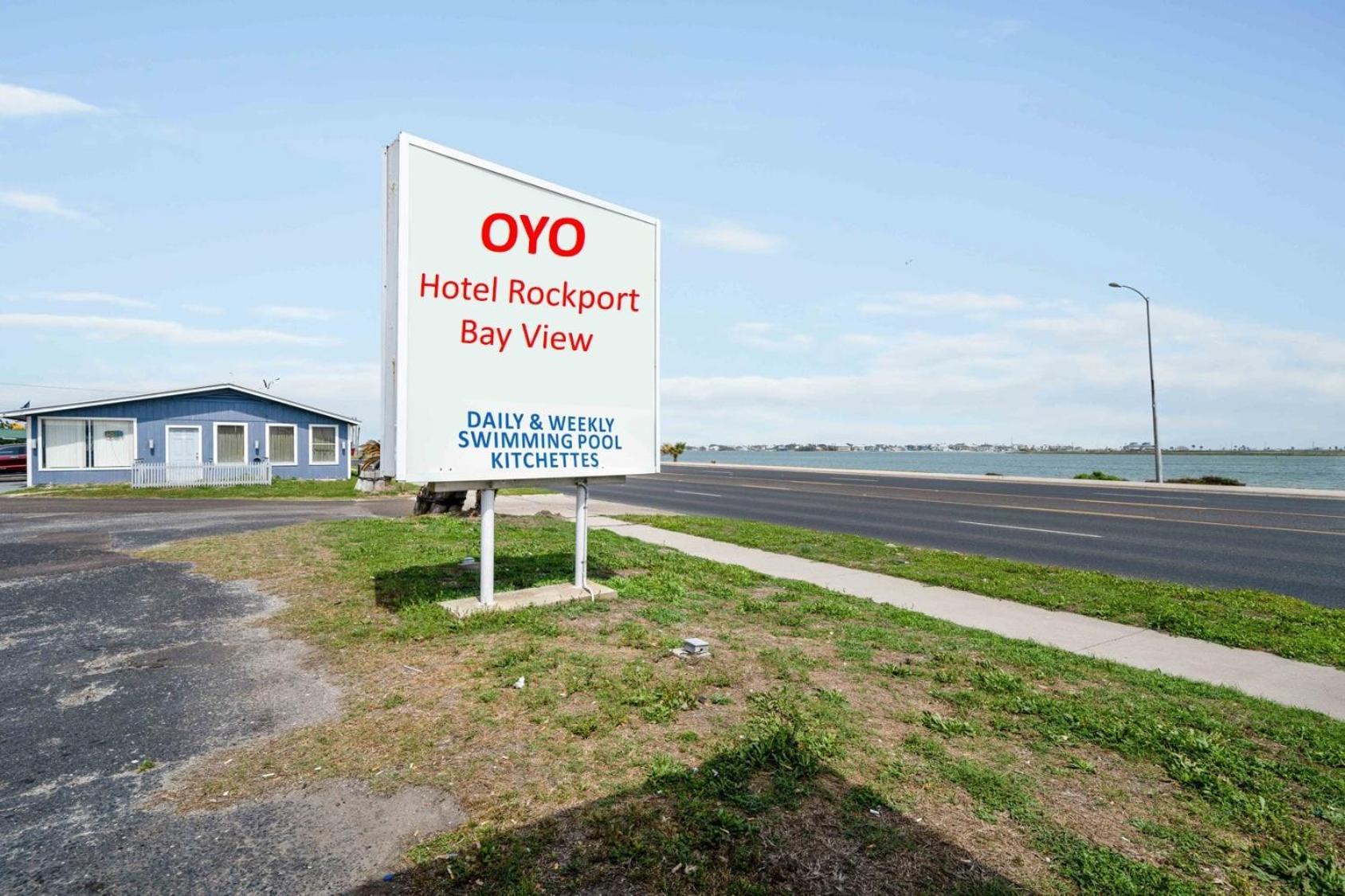 Oyo Hotel Rockport- Bay View Exteriör bild